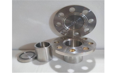 法蘭款式水熱合成反應(yīng)釜使用注意事項